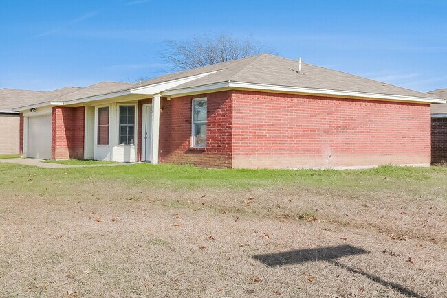 Foto del edificio - 9000 Christopher Cir