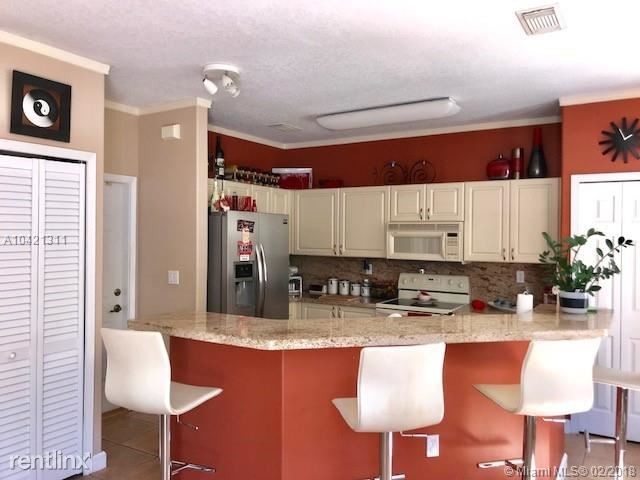 Building Photo - 4858 NW 108th Ct