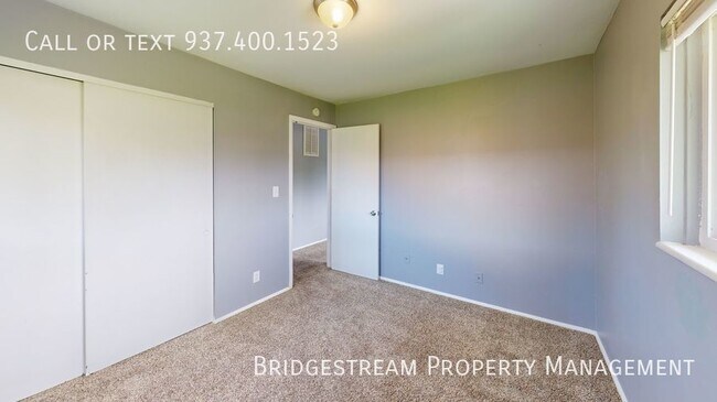 Building Photo - Cozy 2BR 1BA Ranch Unit in Huber Heights