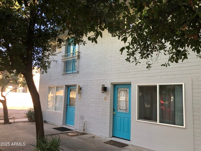 Foto del edificio - 2025 S Granada Dr