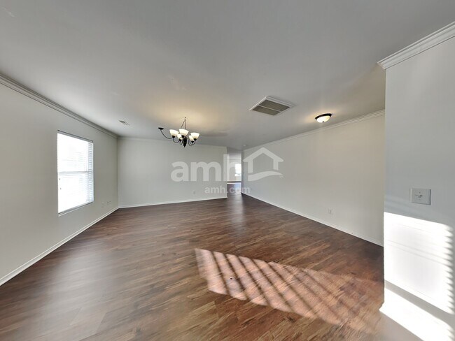 Building Photo - 1611 Rustic Arch Way