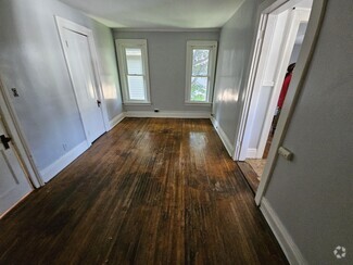 Building Photo - 116 Herkimer St