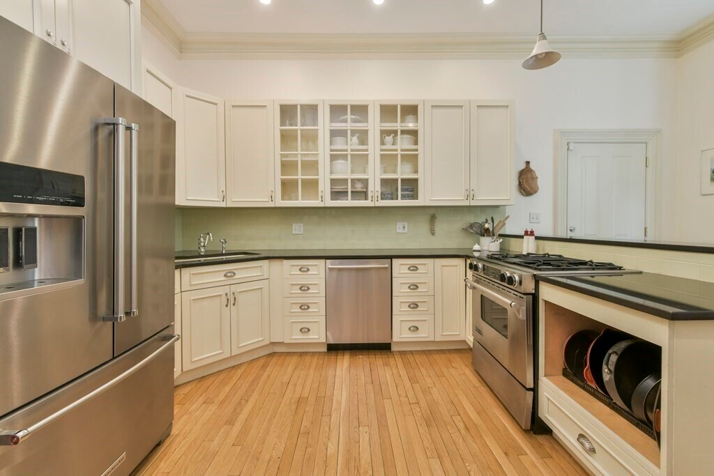 Foto principal - 94 G St