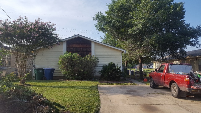 Building Photo - 631 J St