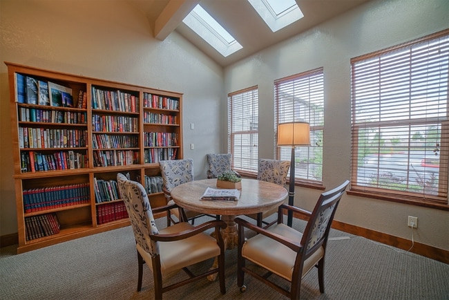 Foto del edificio - 2100 SW Woodland Cir