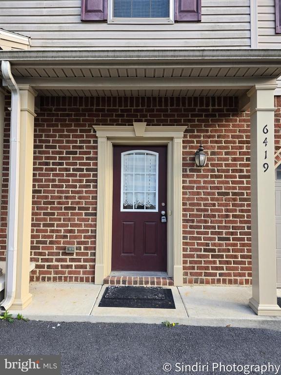 Foto del edificio - 6419 Creekbend Dr