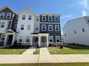 Building Photo - 329 Deercroft Dr