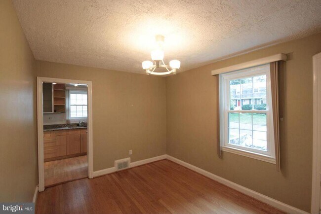 Foto del edificio - 3931 6th St S