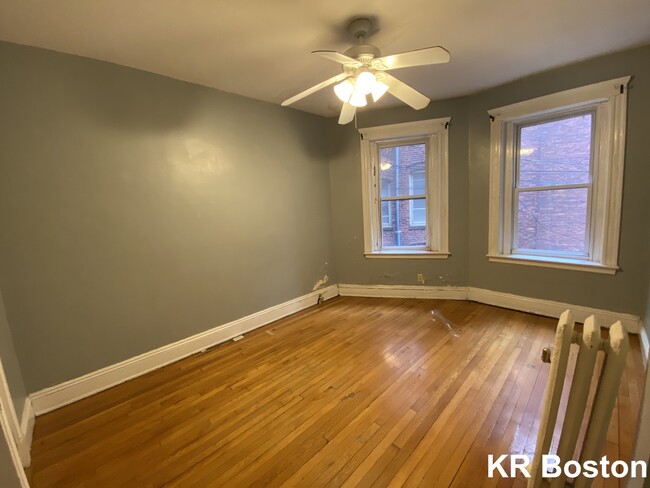 Building Photo - 1317 Beacon St