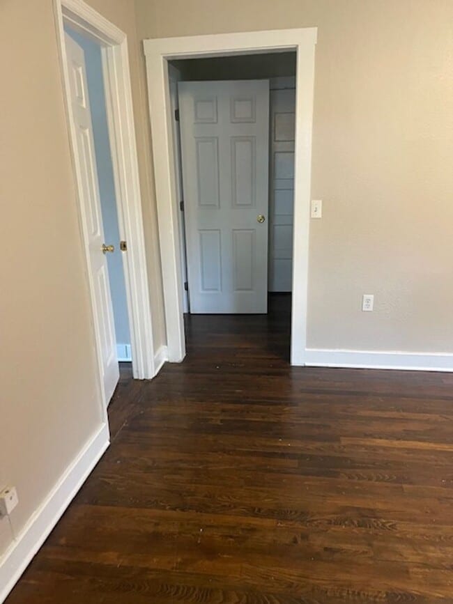 Building Photo - Charming Bungalow Vibes in the Heart of Ol...
