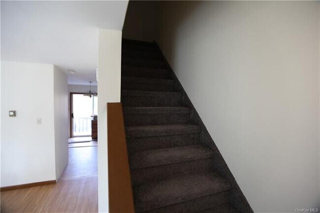 Foto del edificio - 59 Harmony Ln