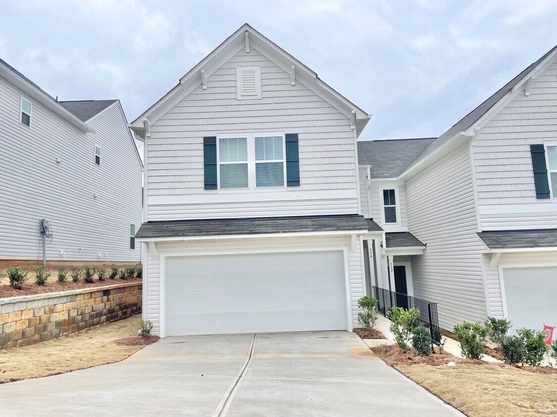 114 Gaelic Dr, Statesville, NC 28625 Townhome Rentals in Statesville
