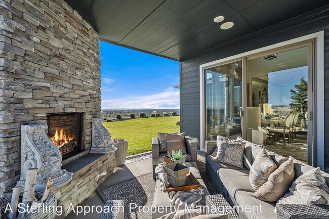 Building Photo - 3 br, 3.5 bath House - 5573 E Hootowl Dr