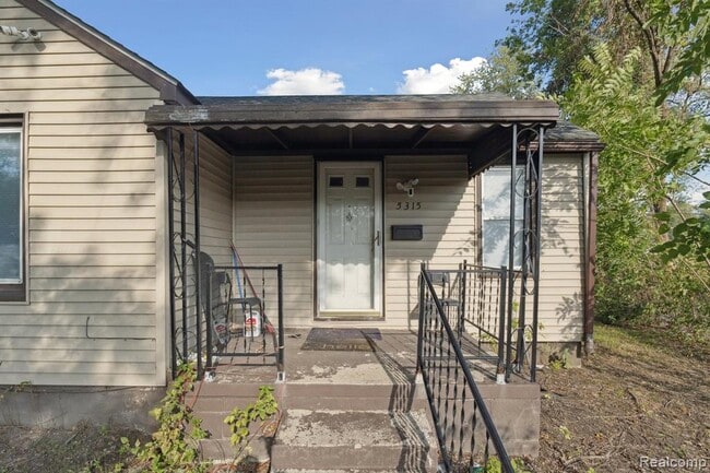 Foto del edificio - 5315 Edgewood St