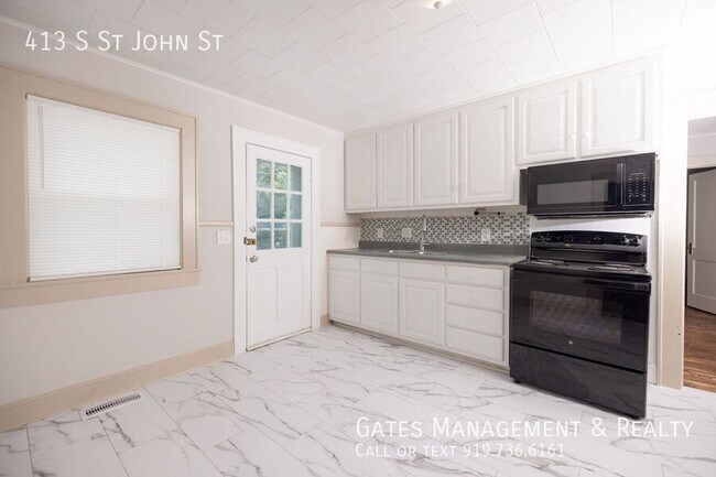 Foto del edificio - 413 S St John St