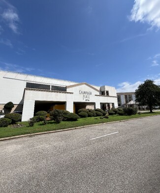 Building Photo - 2715 Cherry Rd