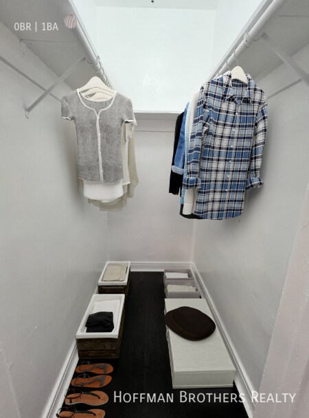 Foto del edificio - 687 Shatto Pl