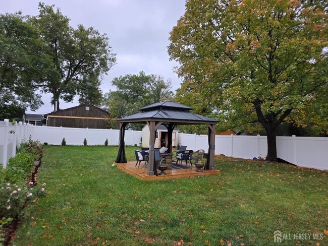 Building Photo - 424 Remsen Ave
