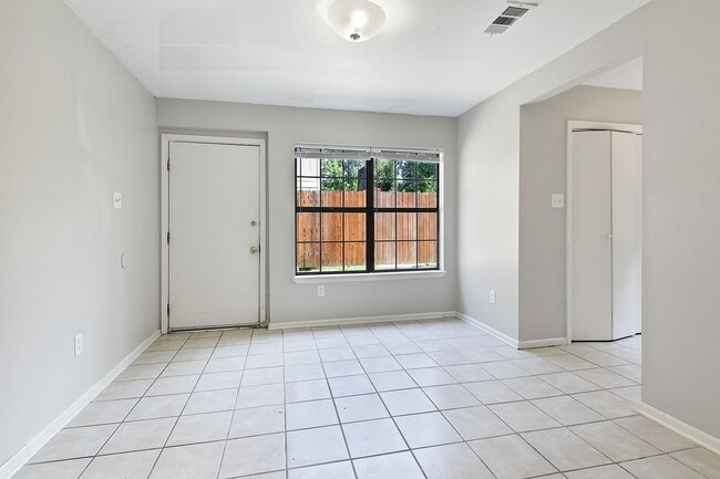 Photo - 3421 O'Neal Ln Townhome