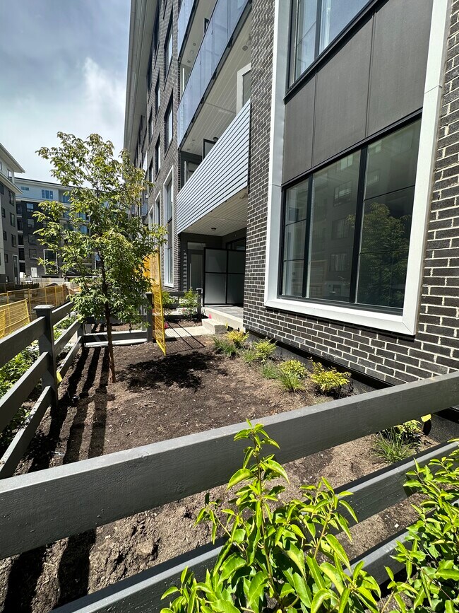 Building Photo - Khalids unit