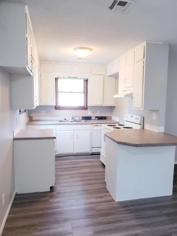 Foto del edificio - 4557 S Oak Ave
