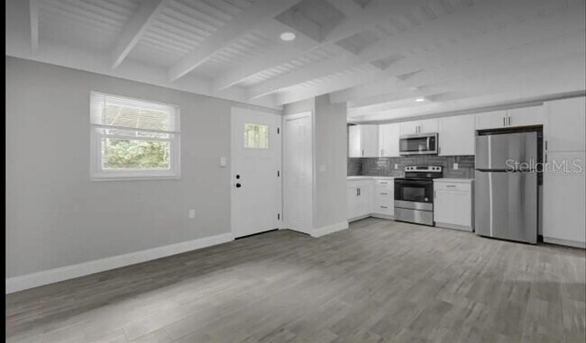 Foto del edificio - 5101 N Orange Ave