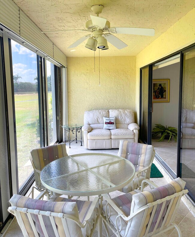 Foto del edificio - 5054 Golfview Ct