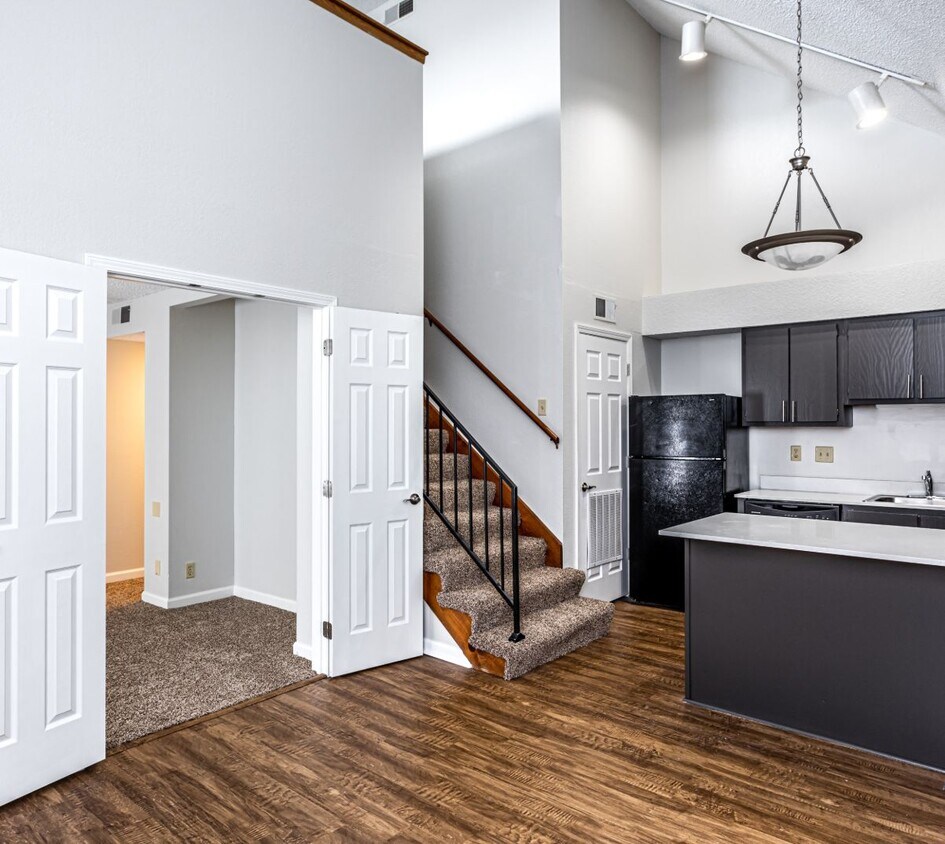 Woodcrest Apartments in Kansas City, MO