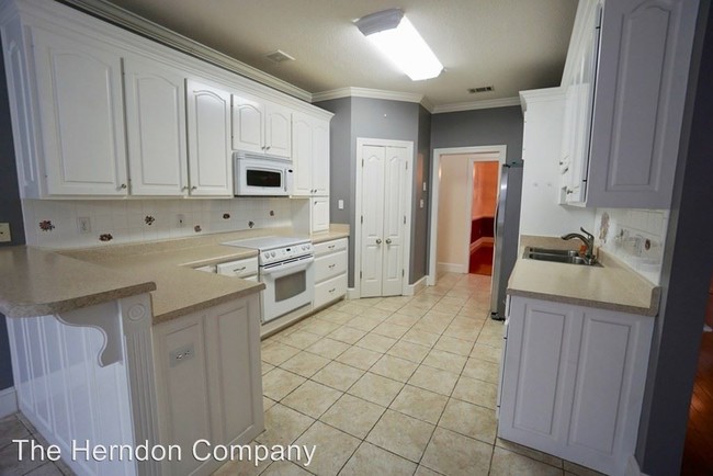 Building Photo - 5 br, 2.5 bath House - 3652 Arbor Run Drive