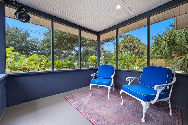 Foto del edificio - 6236 S Martindale Ave