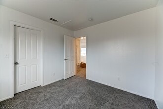 Building Photo - 4548 Grand Rock Dr
