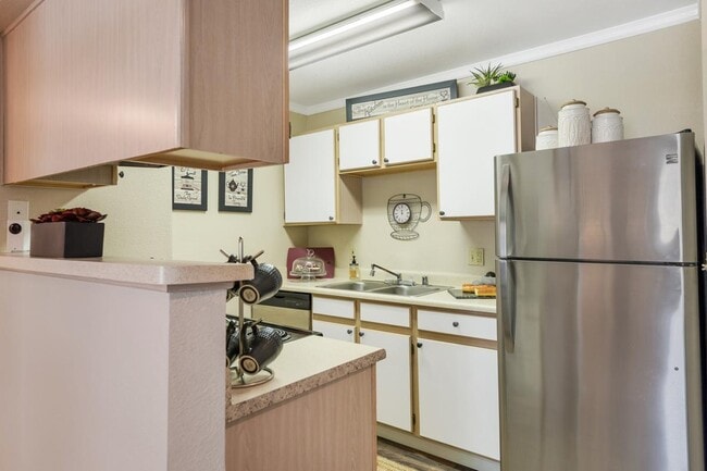Full Kitchen - Talavera Apartment Homes