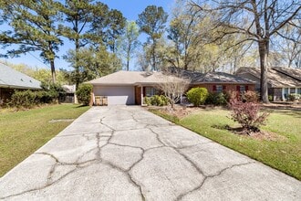 Building Photo - 406 Miner Dr