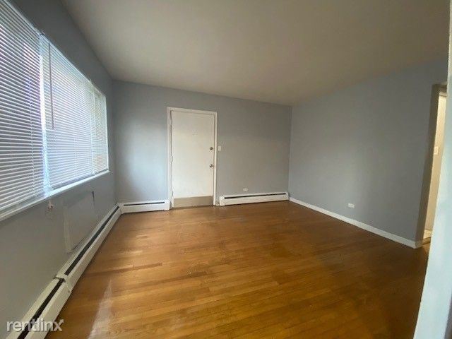 Foto del edificio - 1465 E 69th St