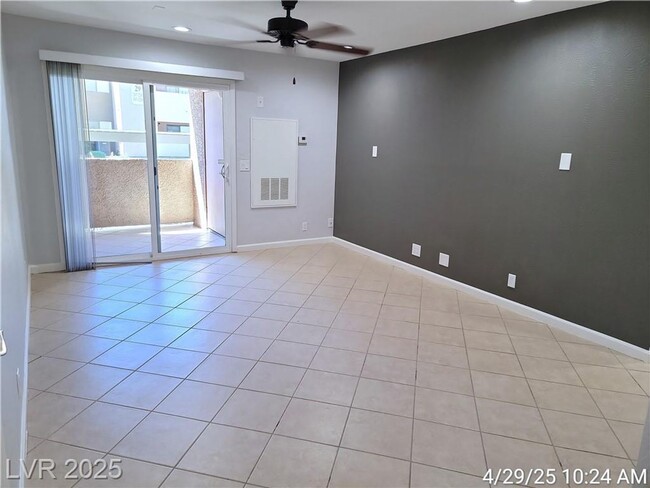 Building Photo - Charming 1-Bed Condo in Desert Shores Vill...