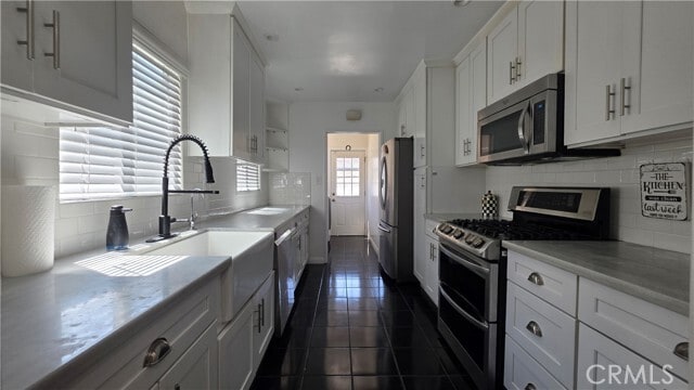 Building Photo - 6637 Capps Ave