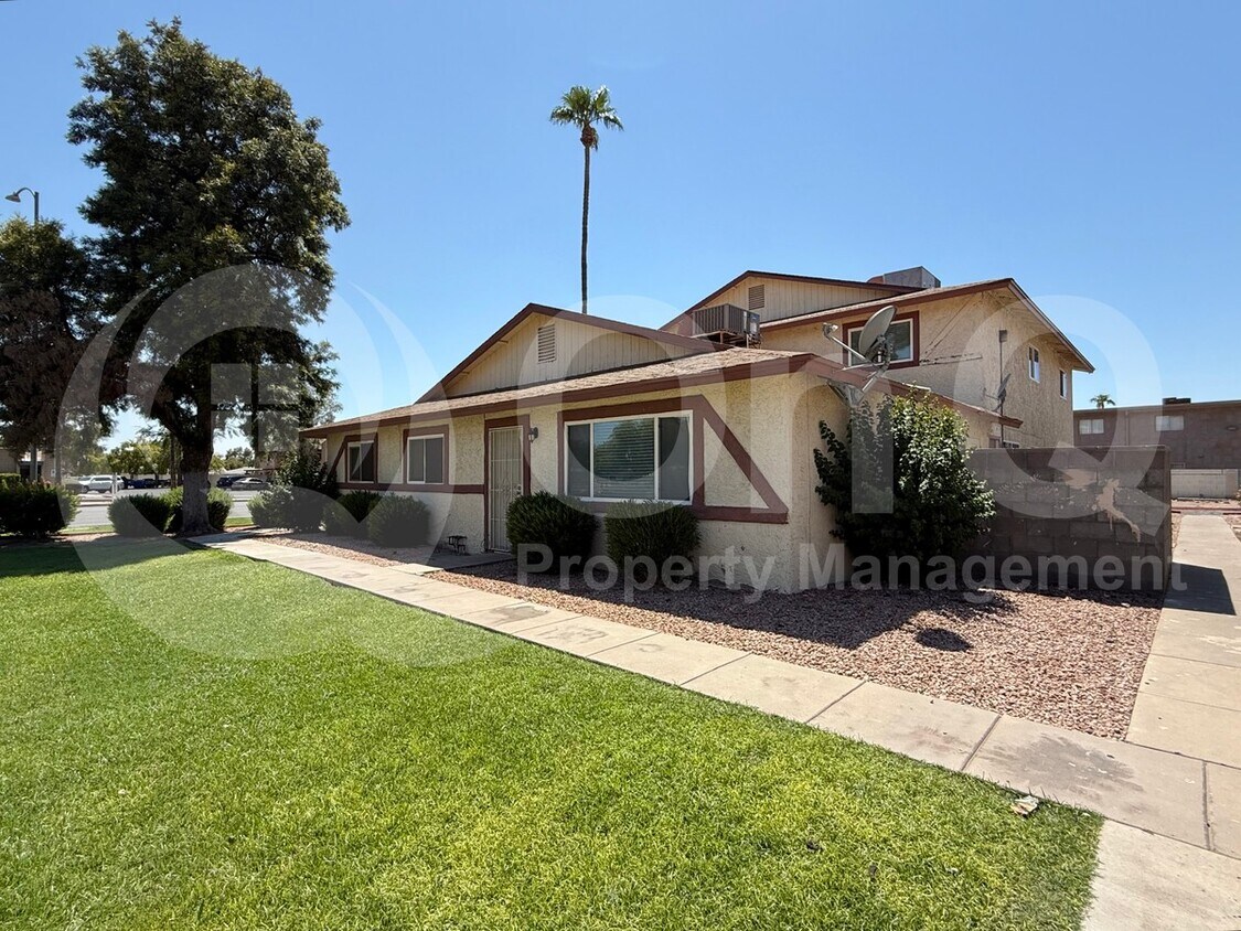 Foto principal - 860 E Brown Rd