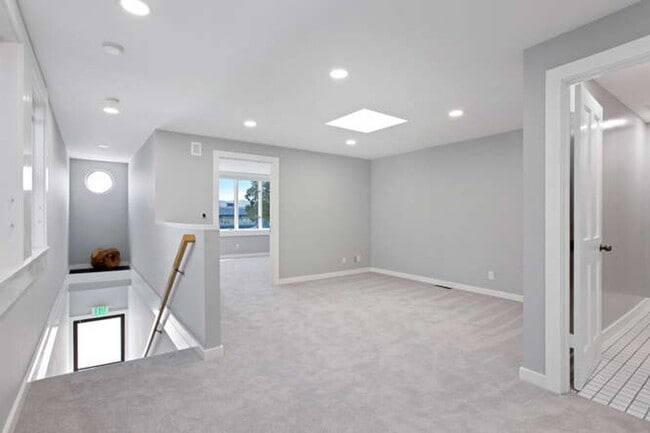 Building Photo - Charming & Bright 1 bedroom Unit in Sausal...