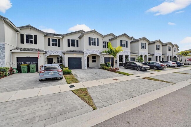 Foto del edificio - 2662 SE 10th St