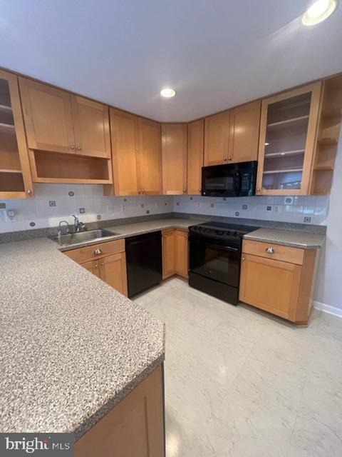 Building Photo - 11 Hearthstone Ct