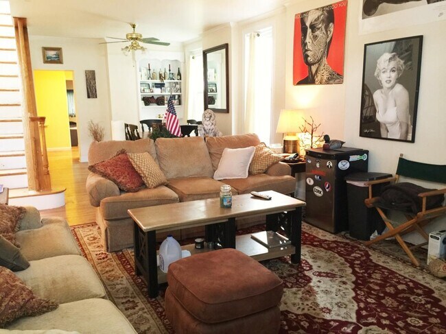 Foto del edificio - 4344 Freeland Ave