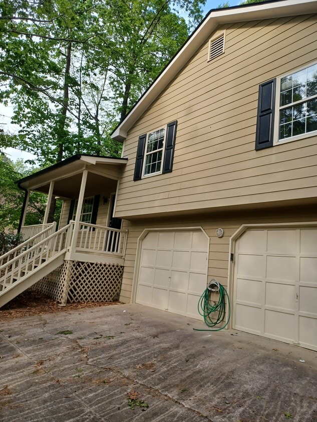 555 Browning Cir, Acworth, GA 30101 House Rental in Acworth, GA
