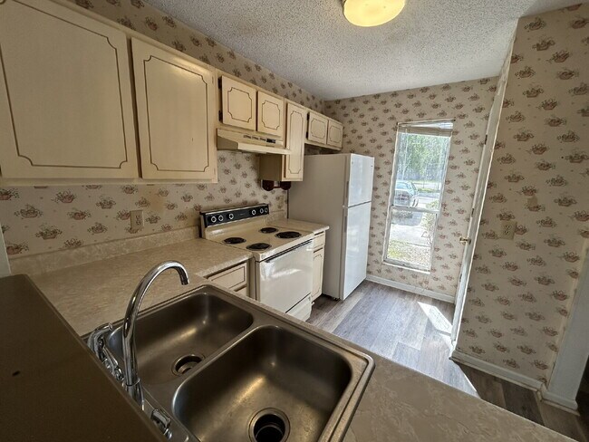 Foto del edificio - Apartment For Rent