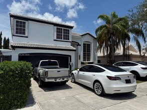 Building Photo - 9740 SW 155th Ave