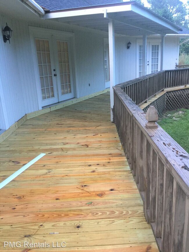 Building Photo - 2 br, 2 bath House - 201 Shuman Dr.