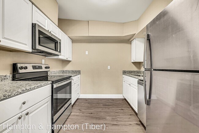 Building Photo - 5 br, 3 bath House - 1846 N POWERS DRIVE