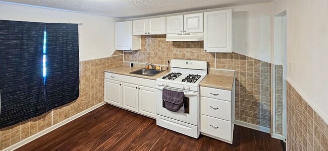 Photo - 1001 Black Horse Pike Apartment