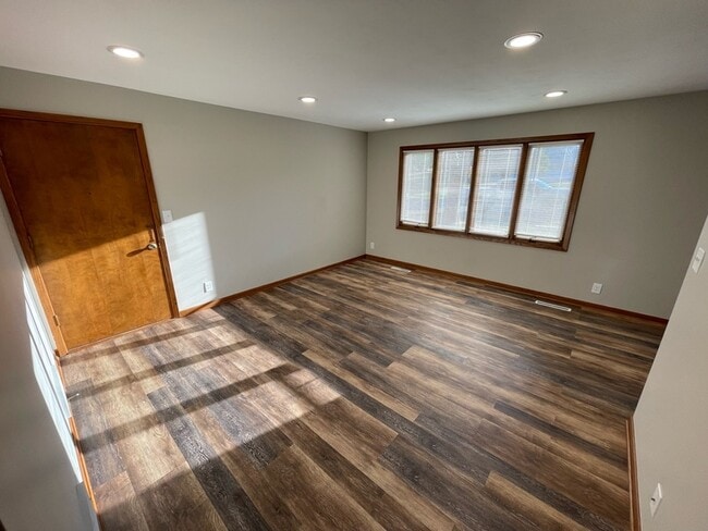 Building Photo - 5515 Canterbury Ln