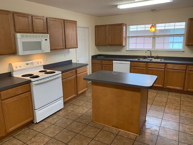 Foto del edificio - 251 Beacon Way