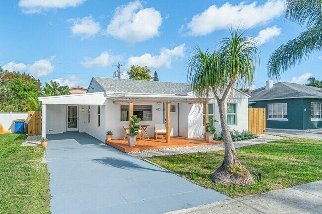 Foto del edificio - 423 W Ocean Ave